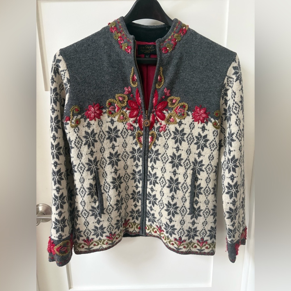 Icelandic full zip lined sweater